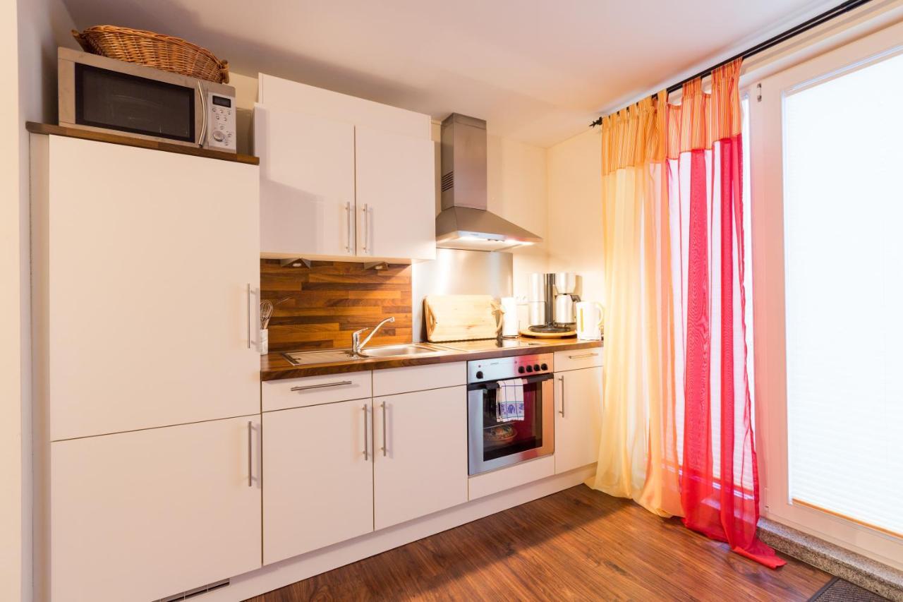 Zv2001 Private Apartments & Rooms Near Exhibition Ground Ганновер Экстерьер фото